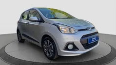 Silber Gebraucht 2015 Hyundai i10 YES! Kleinwagen | 12.900 € (Etwas zu teuer)