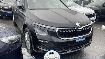 Gebraucht 2025 Skoda Kamiq Selection SUV | 26.995 € (Fairer Preis)