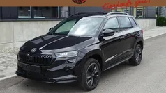 Blackmagic perleffekt Neu 2025 Skoda Karoq SportLine SUV | 36.990 € (Fairer Preis)