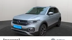 Silber Gebraucht 2023 VW T-Cross Style SUV | 20.822 € (Fairer Preis)
