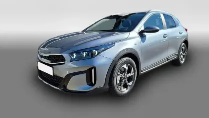 Neu Kia XCeed 150 PS (110 kW) 2026 Silber SUV