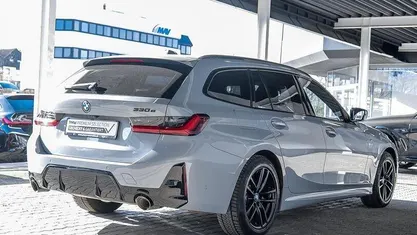 Gebraucht BMW 330e M Sport 292 PS (214 kW) 2024 Grau Kombi