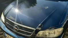 Blau Gebraucht 2001 Opel Omega Limousine | 4.500 € (Teuer)