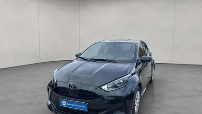 Schwarz Neu 2025 Toyota Yaris Business Edition Limousine | 23.790 € (Fairer Preis)