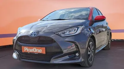 Gebraucht Toyota Yaris Hybrid 92 PS (67 kW) 2021 Kleinwagen