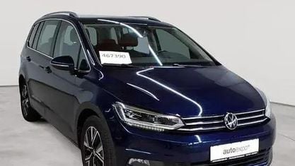 Gebraucht VW Touran Highline 150 PS (110 kW) 2020 Atlantic blue metallic Van / Kleinbus