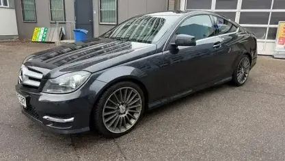 Używany Mercedes C220 AMG 190 KM (139 kW) 2012 Czarny Coupe