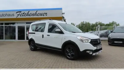 Gebraucht Dacia Dokker Stepway 116 PS (85 kW) 2017 Weiss Van / Kleinbus