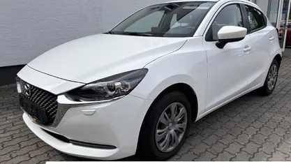 Second-hand Mazda 2 Center-Line 90 CP (66 kW) 2022 Alb Hatchback
