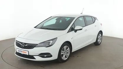 Weiß Gebraucht 2021 Opel Astra Edition Limousine | 12.180 € (Fairer Preis)