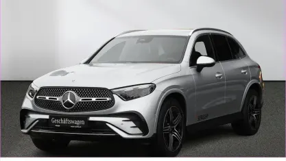 Używany Mercedes GLC220 AMG 197 KM (144 kW) 2025 Srebrny SUV