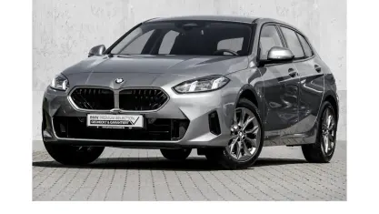 Gebraucht BMW 120 Shadowline 156 PS (114 kW) 2025 Skyscraper grau Kleinwagen