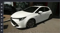 Schneeweiss Gebraucht 2019 Toyota Corolla Club Limousine | 17.400 € (Fairer Preis)