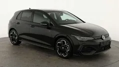 Grenadil black metallic Neu 2025 VW Golf VIII R-line Limousine | 34.595 € (Fairer Preis)