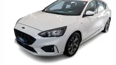 Weiss Gebraucht 2019 Ford Focus ST-Line Limousine | 18.980 € (Fairer Preis)