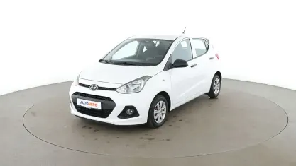 Gebraucht Hyundai i10 Basis 67 PS (49 kW) 2015 Weiß Kleinwagen