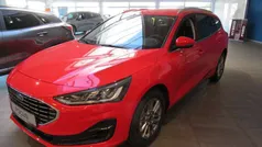Lackierung solid racerot Gebraucht 2024 Ford Focus Titanium Kombi | 23.790 € (Fairer Preis)