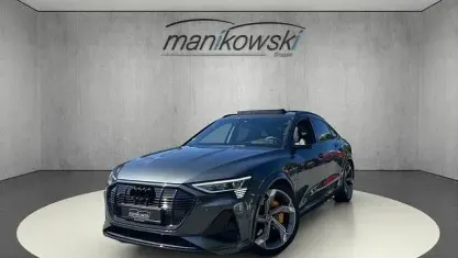 Gebraucht Audi e-tron Ambiente 369 kW (503 PS) 2022 Grau SUV