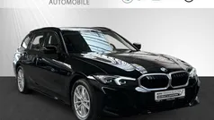 Schwarz Gebraucht 2023 BMW 318 Shadowline Kombi | 31.500 € (Fairer Preis)