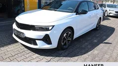 Arktis weiss Gebraucht 2024 Opel Astra Kombi | 25.480 € (Fairer Preis)