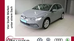 Gebraucht 2024 VW Golf VIII Life Limousine | 21.500 € (Guter Preis)