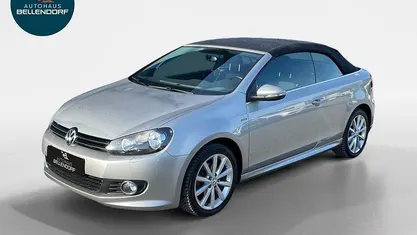 Usata VW Golf Cabriolet LOUNGE 105 CV (77 kW) 2016 Argento Cabrio