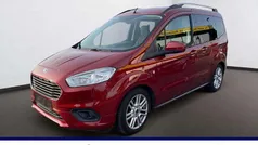 Rot Gebraucht 2019 Ford Tourneo Courier Titanium Van / Kleinbus | 12.990 € (Fairer Preis)