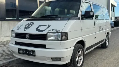 Gebraucht VW Caravelle 110 PS (80 kW) 1995 Grauweiß Van / Kleinbus