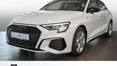 Weiß Gebraucht 2024 Audi A3 Sportback S-Line Limousine | 36.950 € (Fairer Preis)