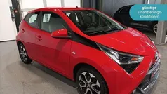 Rot Gebraucht 2021 Toyota Aygo Team Kleinwagen | 10.880 € (Fairer Preis)