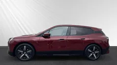 Rot Gebraucht 2022 BMW iX Sport Line SUV | 55.990 € (Fairer Preis)