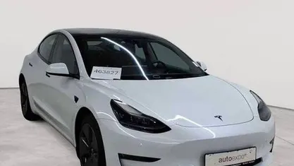 Pearl white multicoat Gebraucht 2023 Tesla Model 3 Limousine | 30.289 € (Guter Preis)