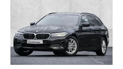 Schwarz Gebraucht 2022 BMW 520 Kombi | 28.999 € (Fairer Preis)