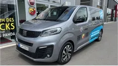 Grau Gebraucht 2022 Fiat E-Ulysse Lounge Van / Kleinbus | 32.975 € (Fairer Preis)