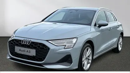 Gebraucht Audi A3 Ambiente 150 PS (110 kW) 2026 Pfeilgrauperleffekt Limousine