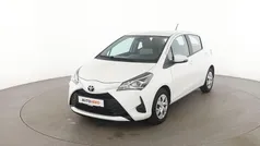 Weiß Gebraucht 2019 Toyota Yaris Comfort Limousine | 13.440 € (Fairer Preis)