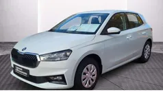 Moonweiß perleffekt Neu 2025 Skoda Fabia Essence Kleinwagen | 18.449 € (Fairer Preis)