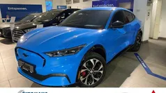 Blau(metallic) Gebraucht 2022 Ford Mustang Mach-E SUV | 34.790 € (Fairer Preis)