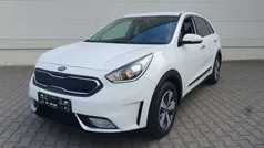Weiss Gebraucht 2017 Kia Niro Vision SUV | 15.990 € (Fairer Preis)