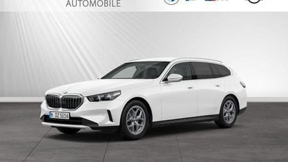 Używany BMW 520 Sport Line 208 KM (152 kW) 2025 Biały Kombi