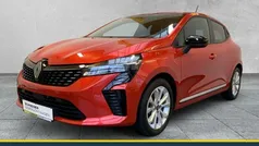 Rot Gebraucht 2024 Renault Clio V Evolution Limousine | 16.890 € (Fairer Preis)