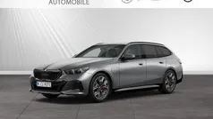 Bmw individual frozen pure grey metallic Gebraucht 2024 BMW 550e M Sport Kombi | 81.790 € (Guter Preis)