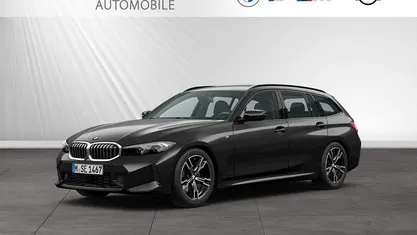 Gebraucht BMW 330 M Sport 245 PS (180 kW) 2024 Black sapphire metallic Kombi