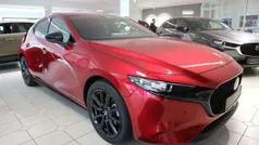 Rot Neu 2024 Mazda 3 Homura-Line Limousine | 24.990 € (Guter Preis)