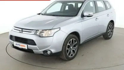 Gebraucht Mitsubishi Outlander Classic Collection 150 PS (110 kW) 2015 Grau SUV