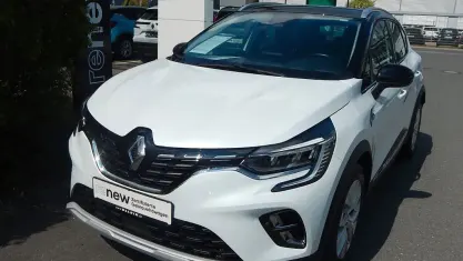 Używany Renault Captur Intens 140 KM (102 kW) 2022 Biały SUV
