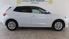 Moonweiß Gebraucht 2022 Skoda Fabia Ambition Kleinwagen | 18.780 € (Fairer Preis)