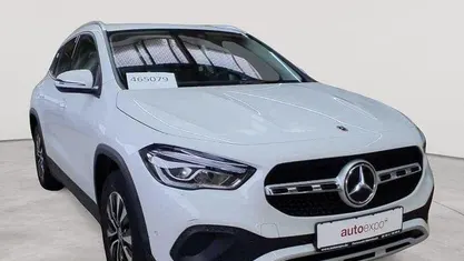 Gebraucht Mercedes GLA250 Style 160 PS (117 kW) 2022 SUV