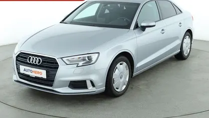 Gebraucht Audi A3 Sport 116 PS (85 kW) 2018 Grau Limousine