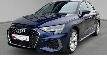 Second-hand Audi A3 S-Line 204 CP (150 kW) 2022 Berlinǎ